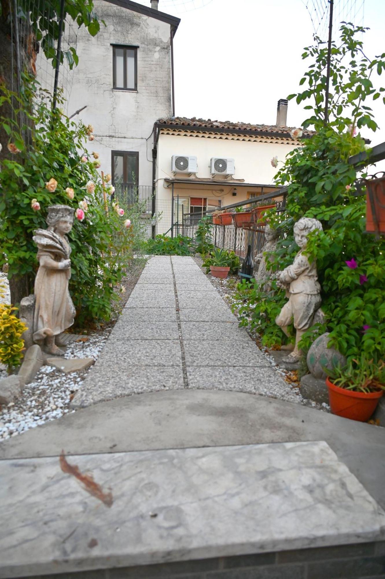 Giardino Darianna Bed & Breakfast Ripacandida Bagian luar foto
